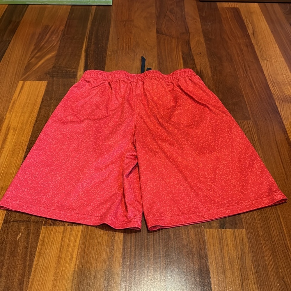 Under Armour Boy's XL Short - Picture 4 of 5